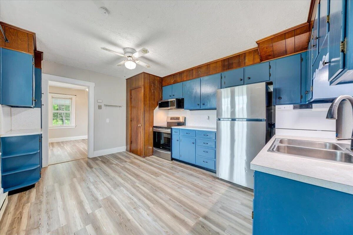 1384 Thaxton Mountain RD - Photo 22