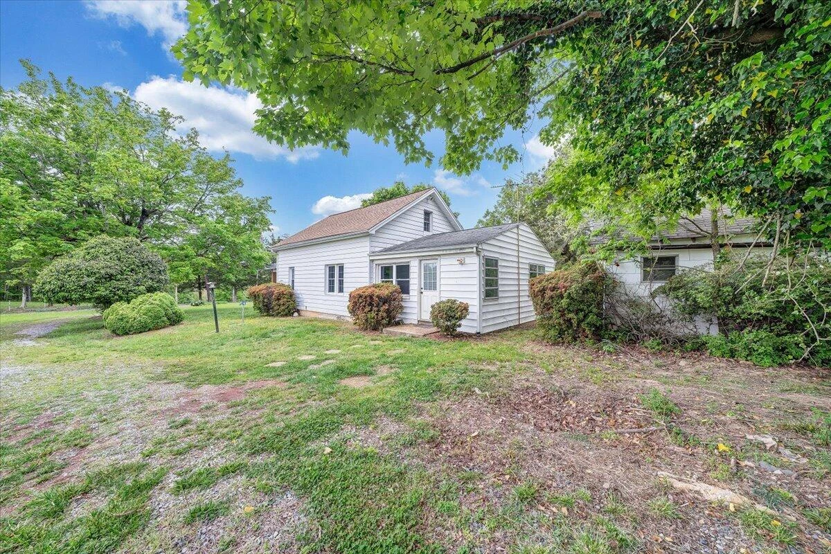 1384 Thaxton Mountain RD - Photo 44