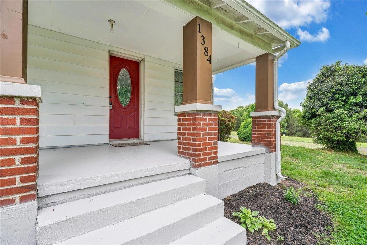 1384 Thaxton Mountain RD - Photo 10