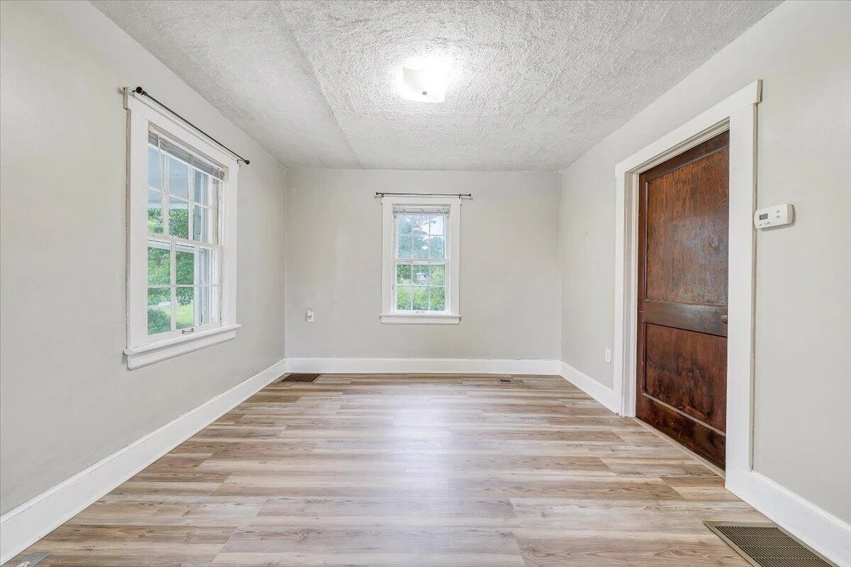 1384 Thaxton Mountain RD - Photo 13