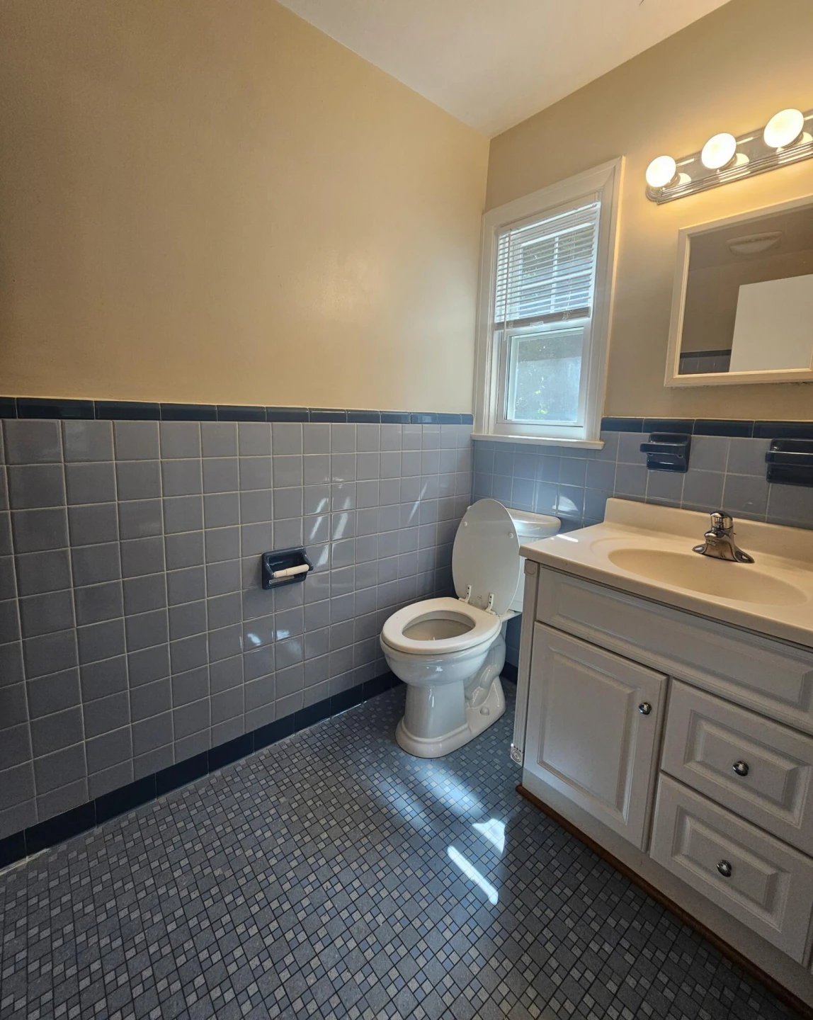 3009 Dover DR - Photo 11