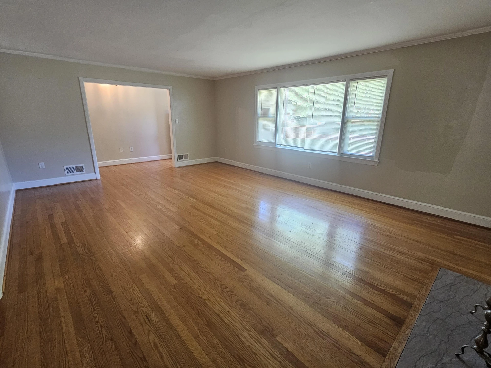 3009 Dover DR - Photo 3