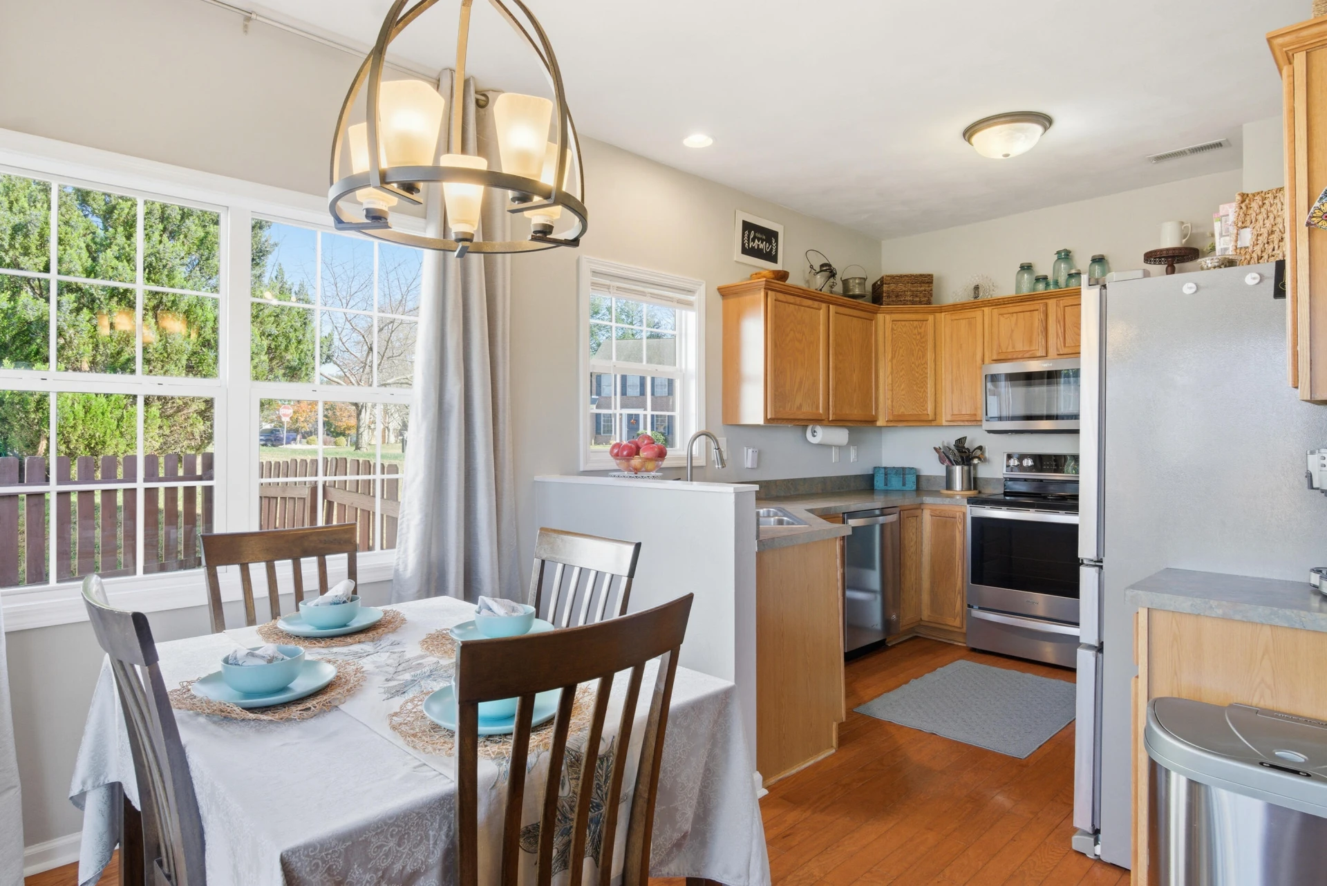 310 Windsor DR - Photo 16