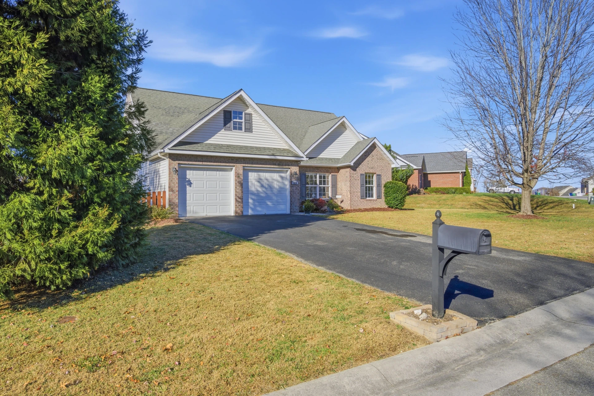 310 Windsor DR - Photo 39