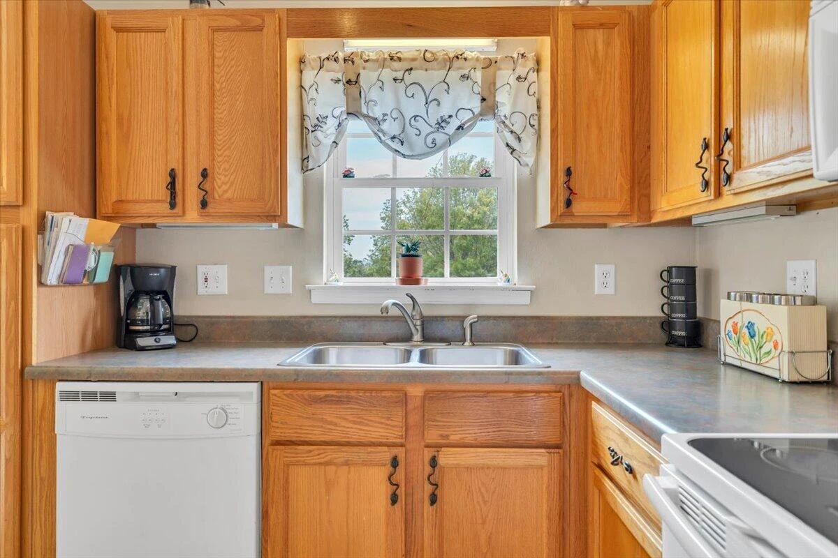 4751 Westvale RD - Photo 10