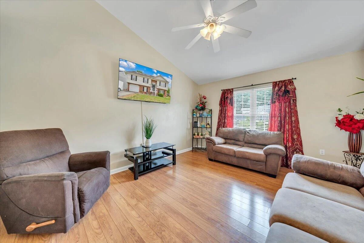 4751 Westvale RD - Photo 3