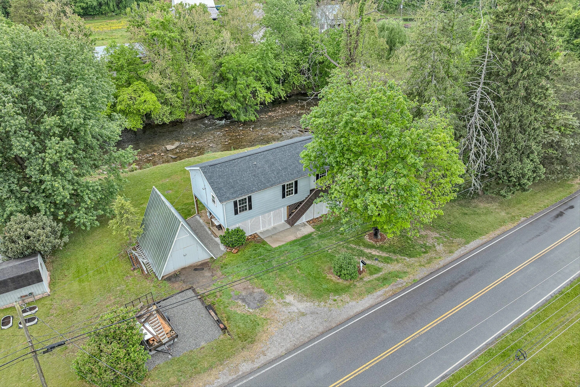 9619 Old Roanoke RD - Photo 32