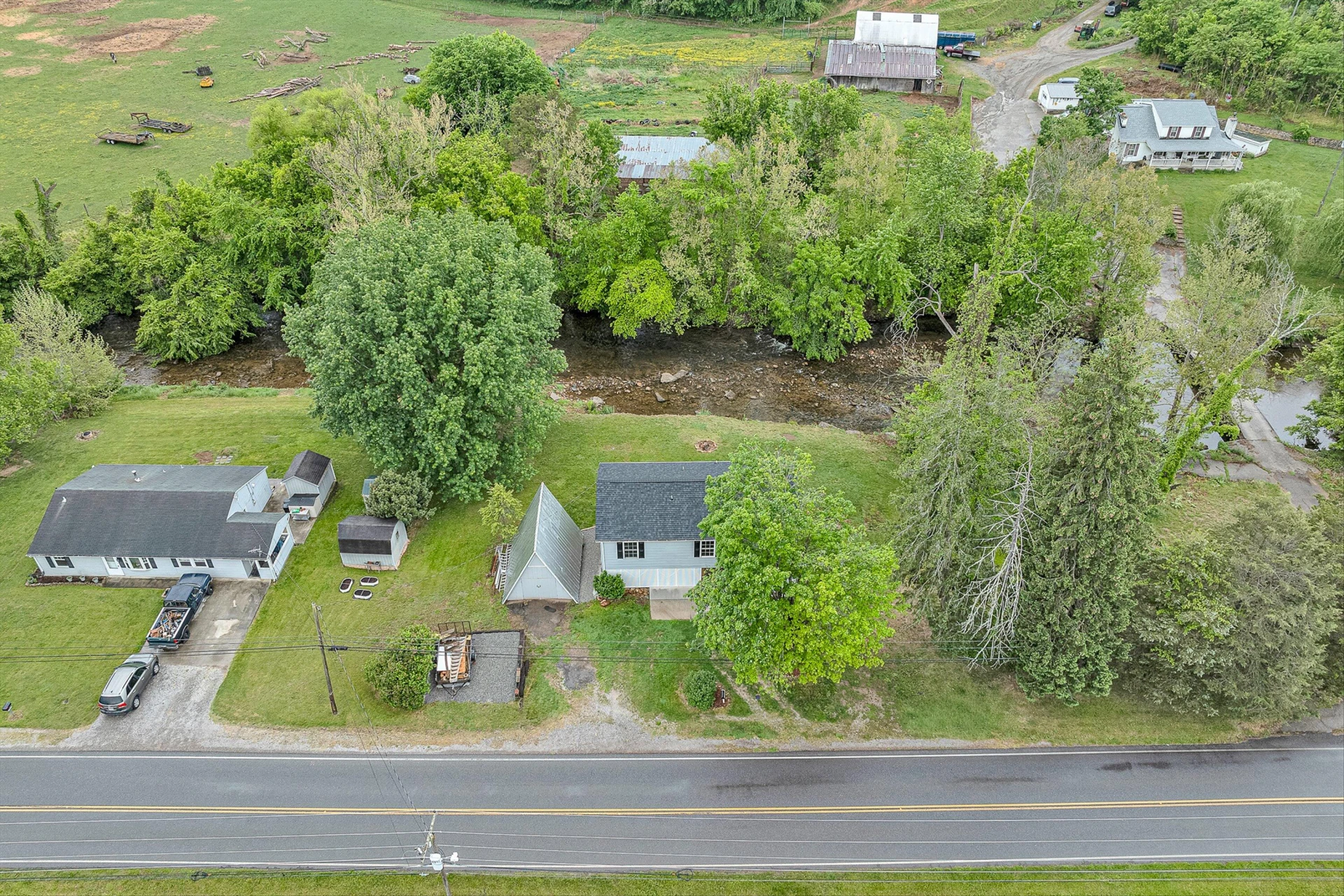 9619 Old Roanoke RD - Photo 33