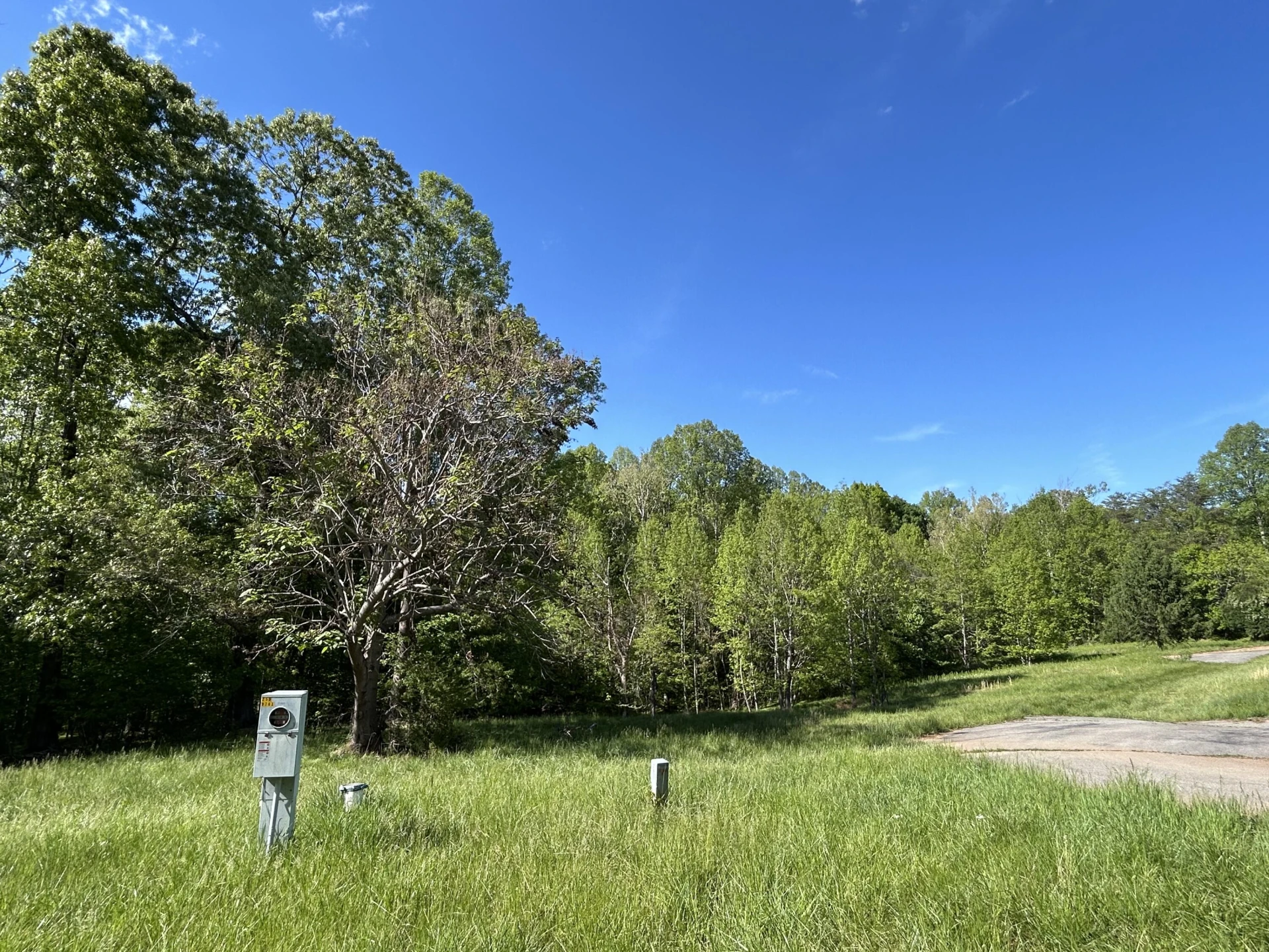 207 & 211 Scenic DR - Photo 2