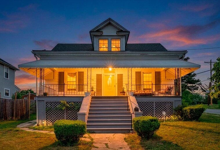 1901 Staunton AVE - Photo 2