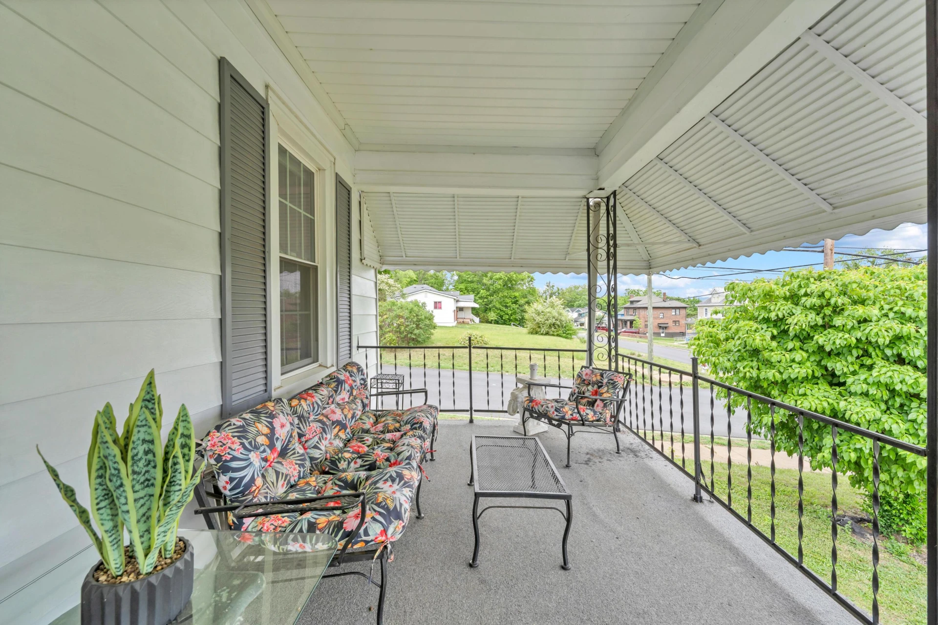 1901 Staunton AVE - Photo 5