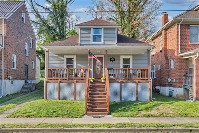 826 Rutherford AVE