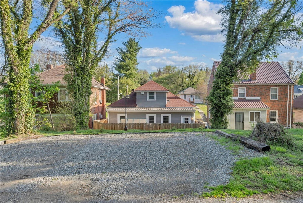 826 Rutherford AVE - Photo 28