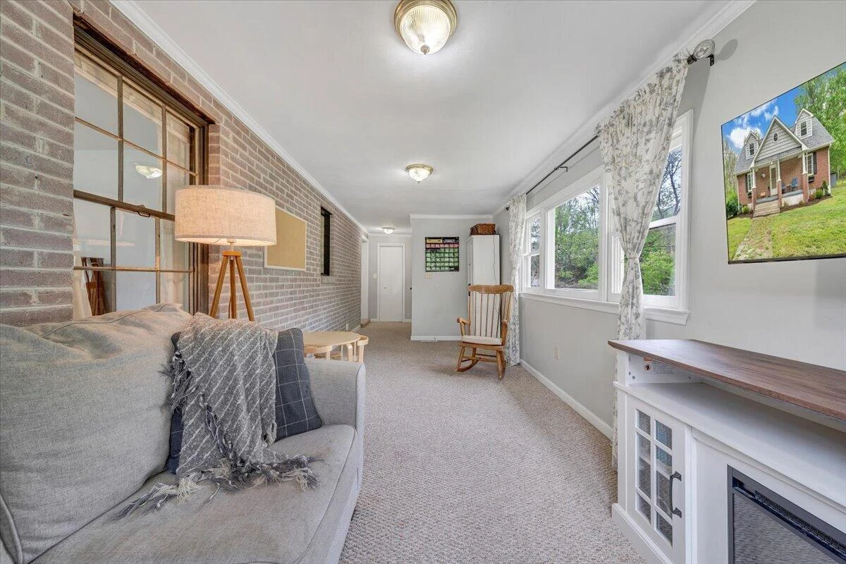 2910 Carvins Cove RD - Photo 17