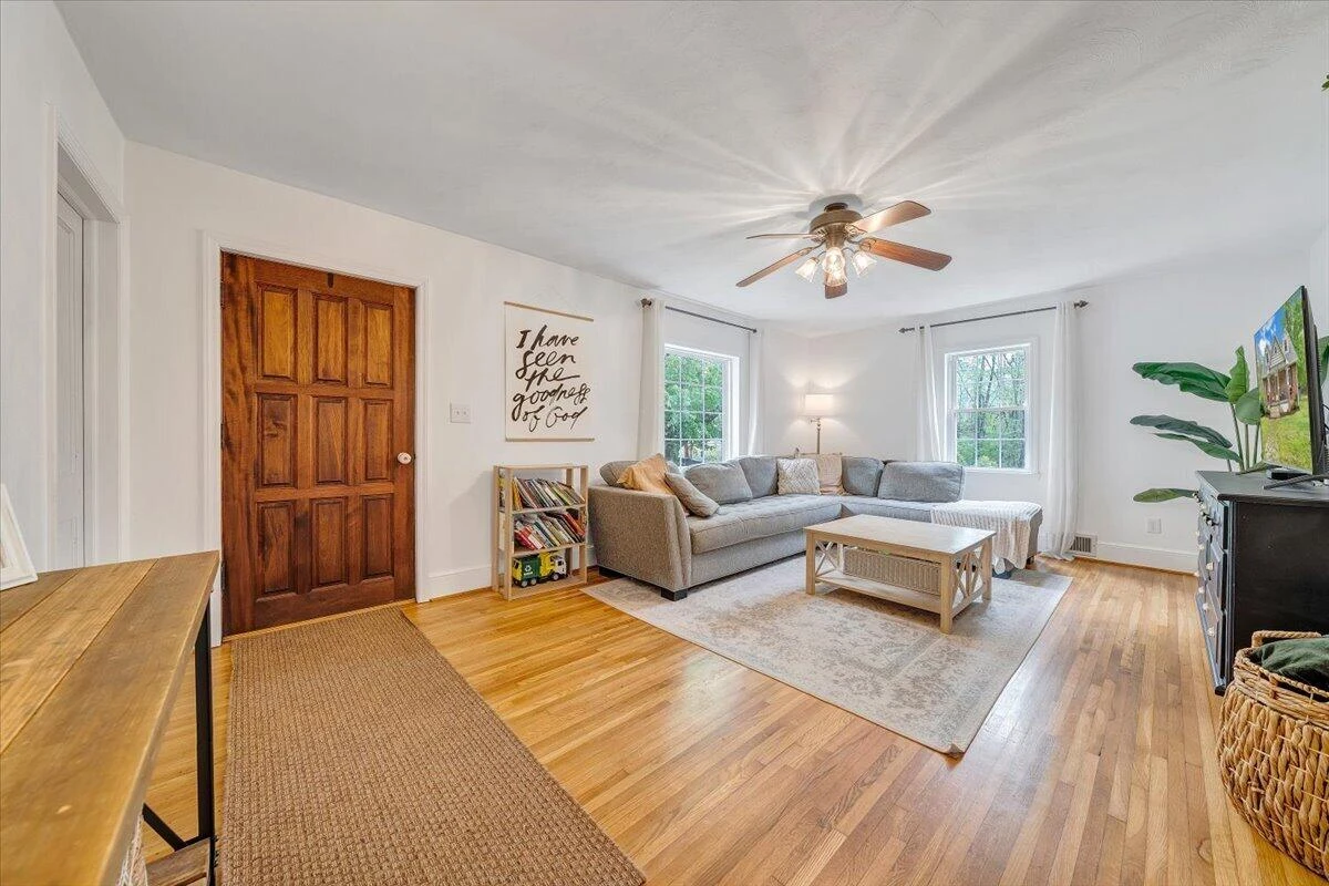 2910 Carvins Cove RD - Photo 9