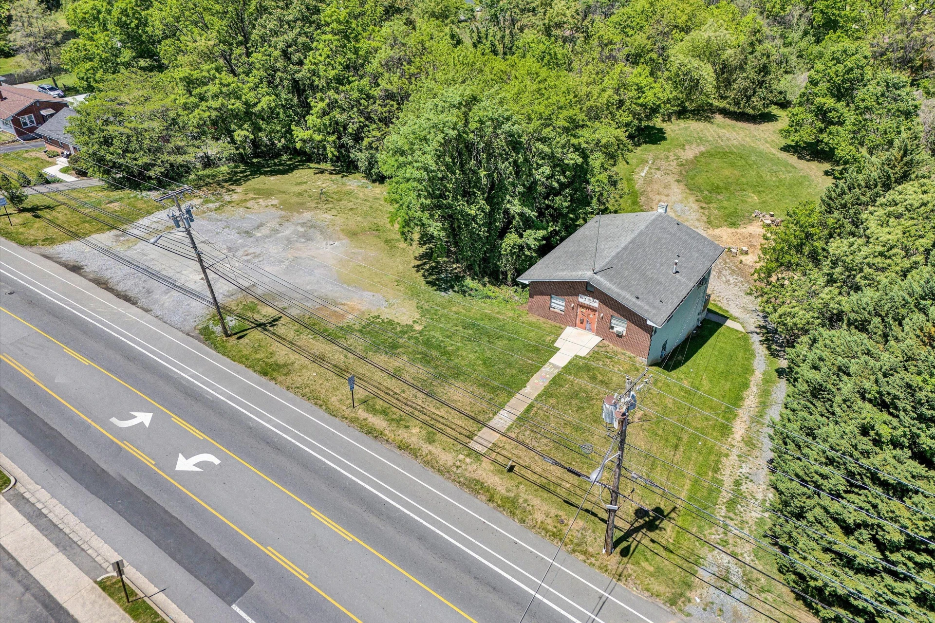 2719 Colonial AVE - Photo 4