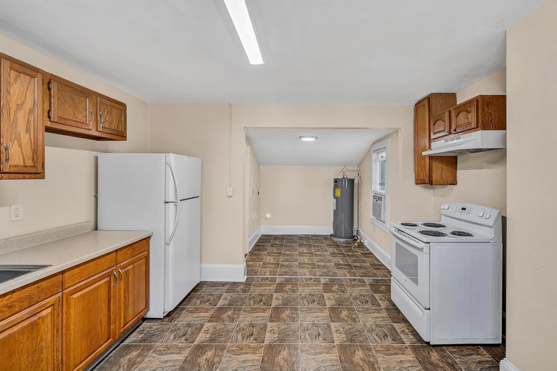 528 Rutherford AVE - Photo 10
