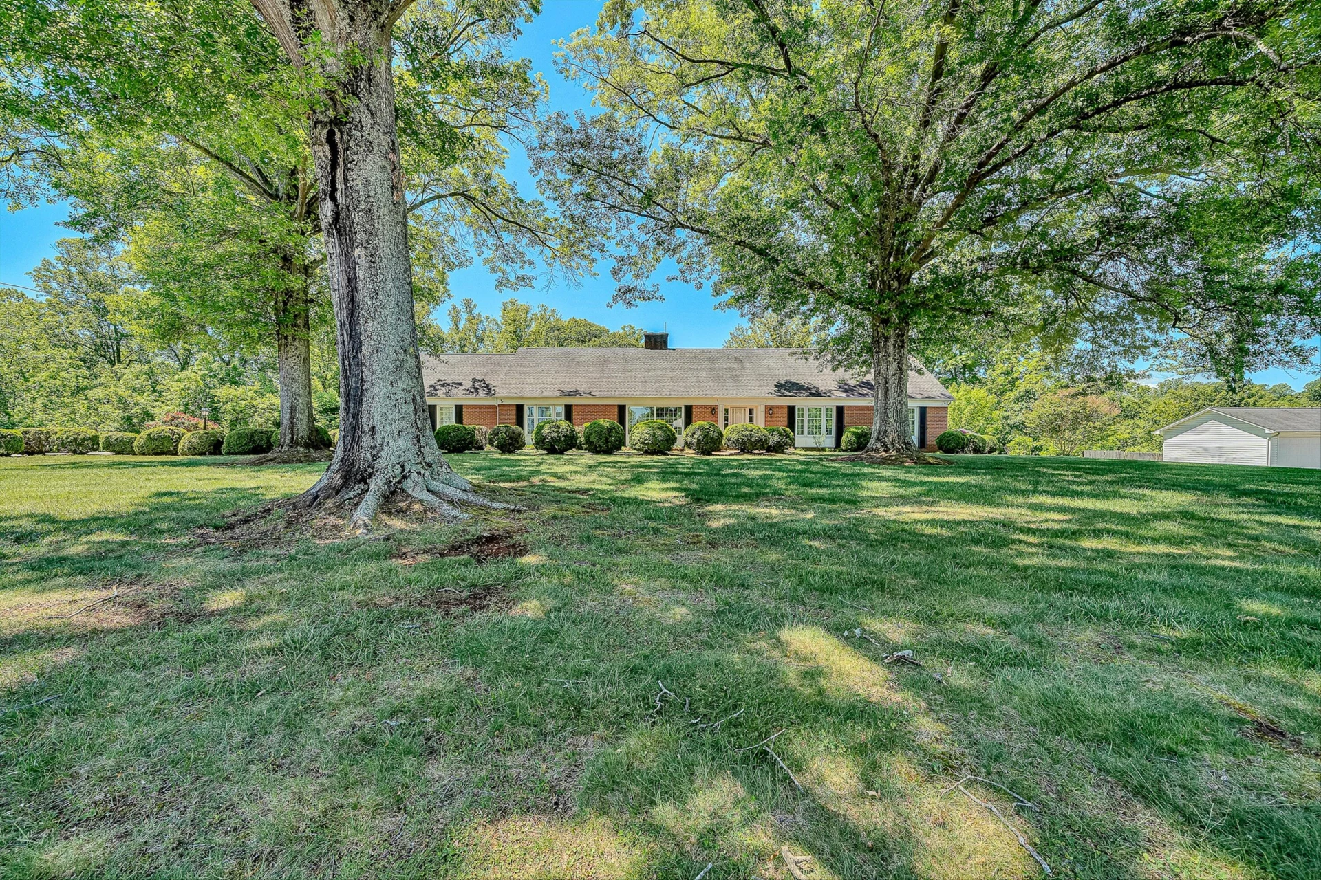 1344 Main ST - Photo 7