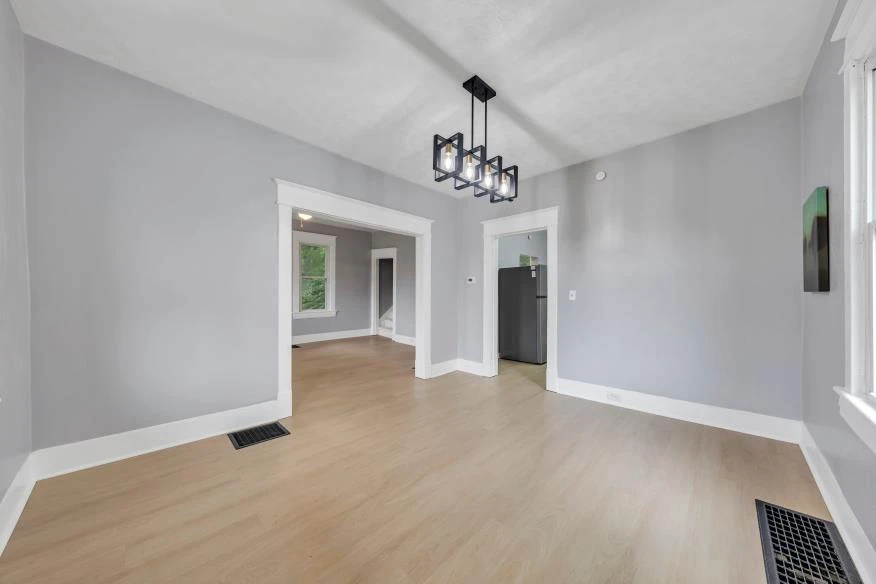 1912 Melrose AVE - Photo 10