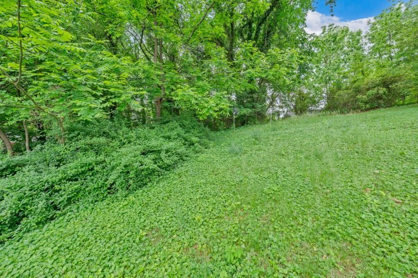 1912 Melrose AVE - Photo 26