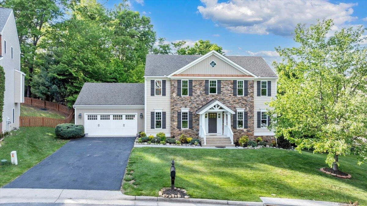 5882 Monet DR - Photo 68