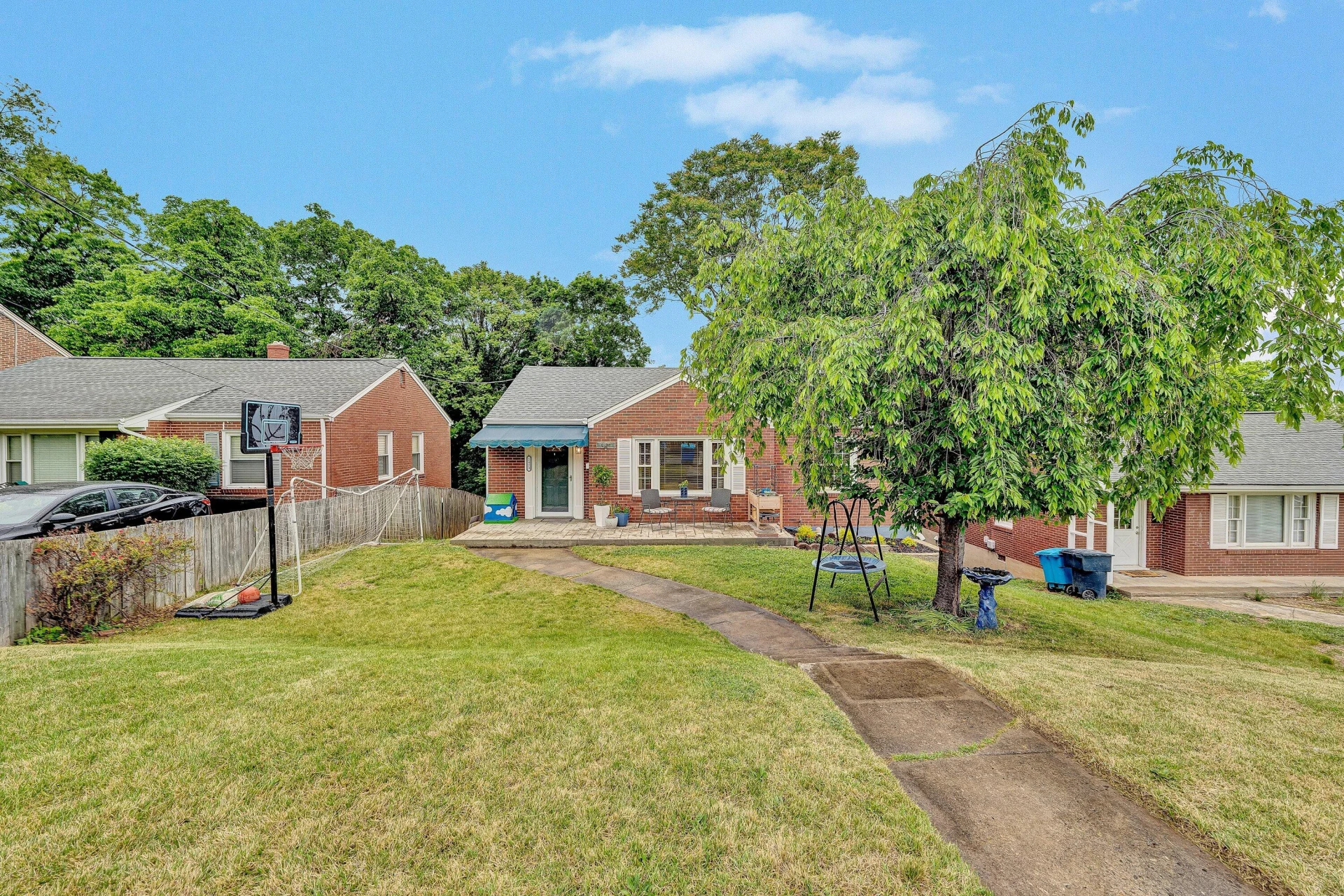 2423 Tillett RD - Photo 4
