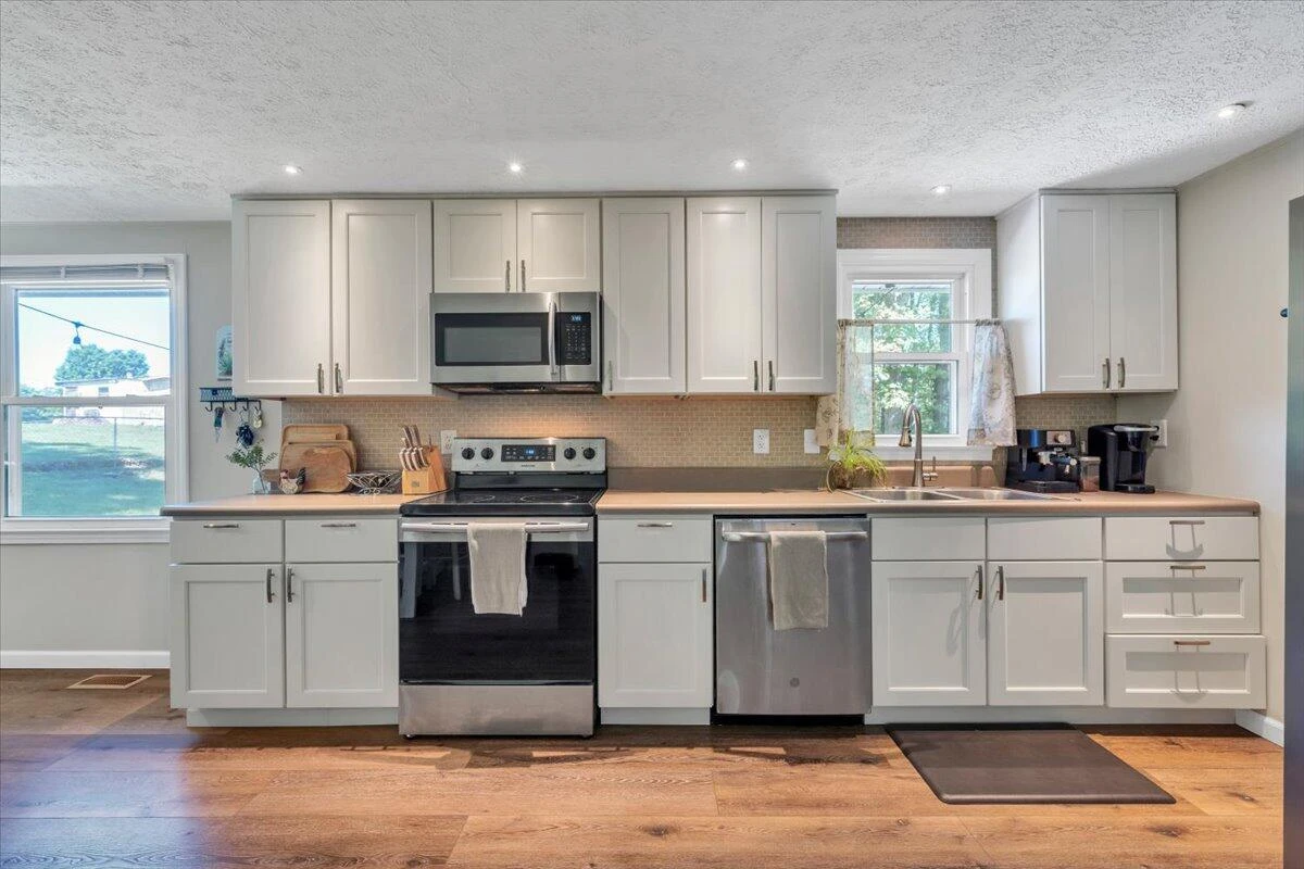 221 Falcon Ridge RD - Photo 23