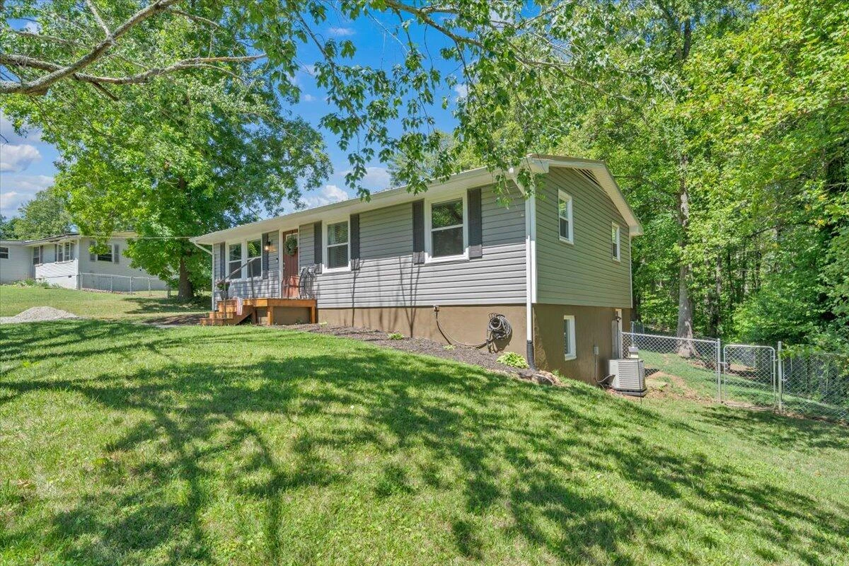 221 Falcon Ridge RD - Photo 42