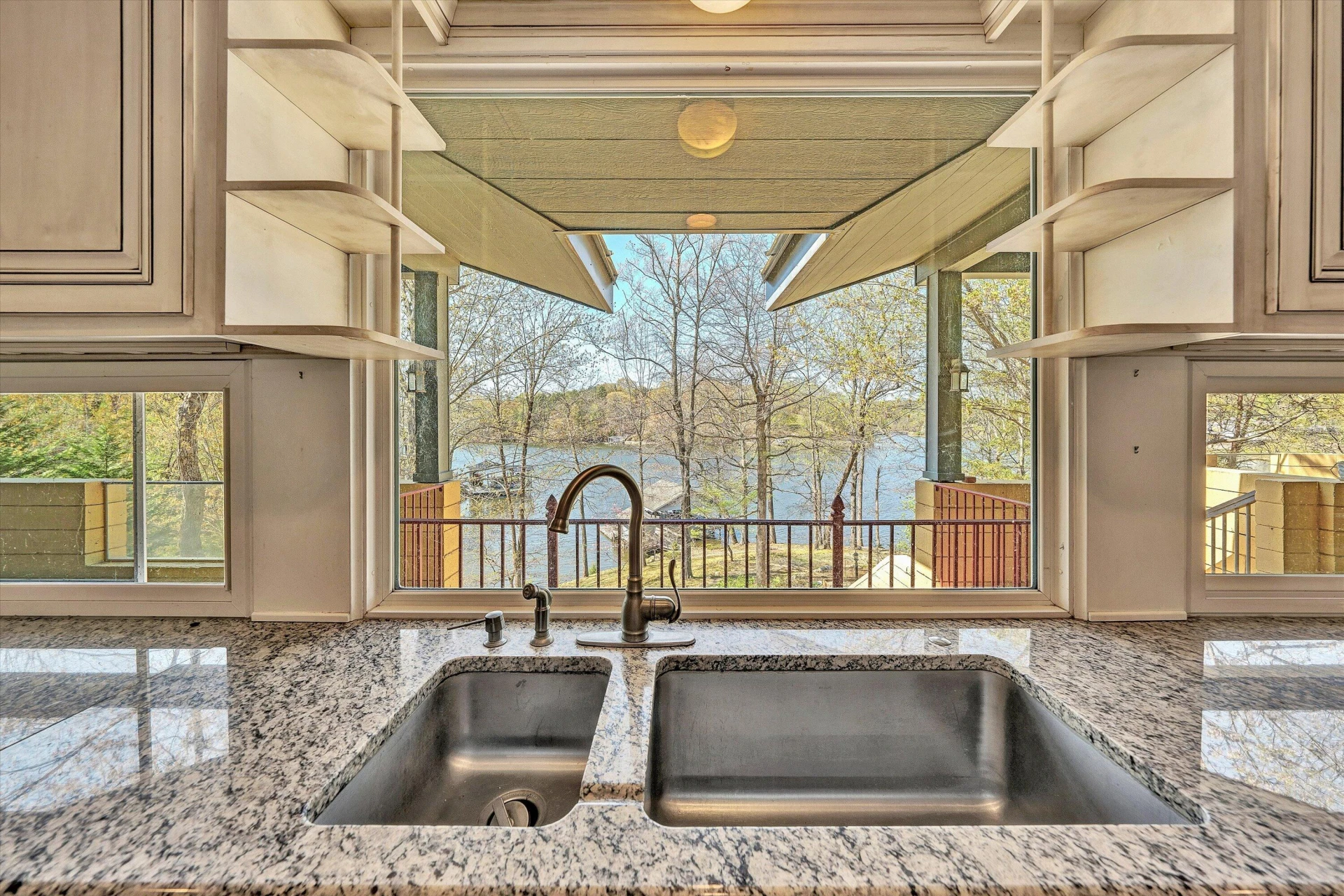 143 Charlotte LN - Photo 37