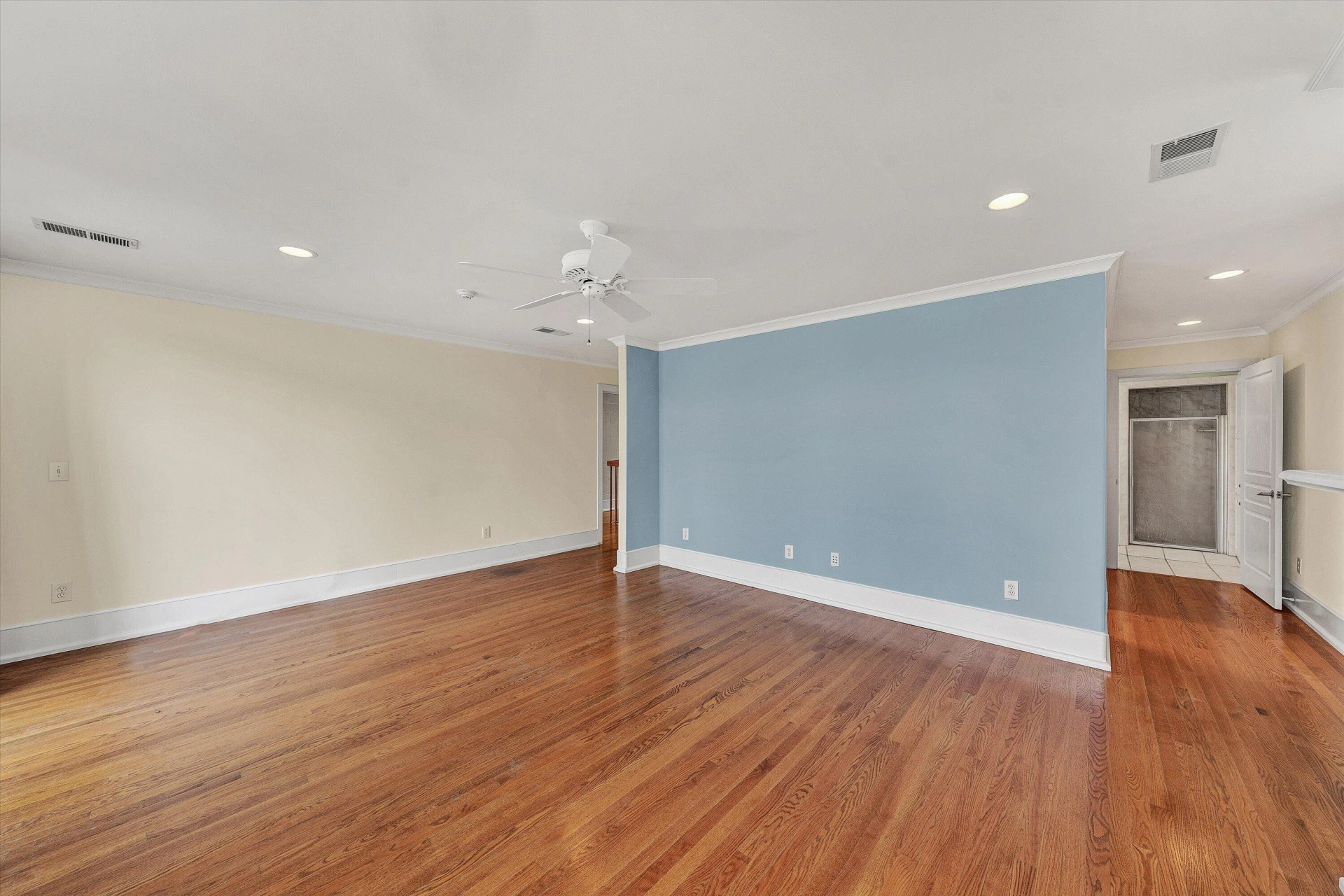 143 Charlotte LN - Photo 45