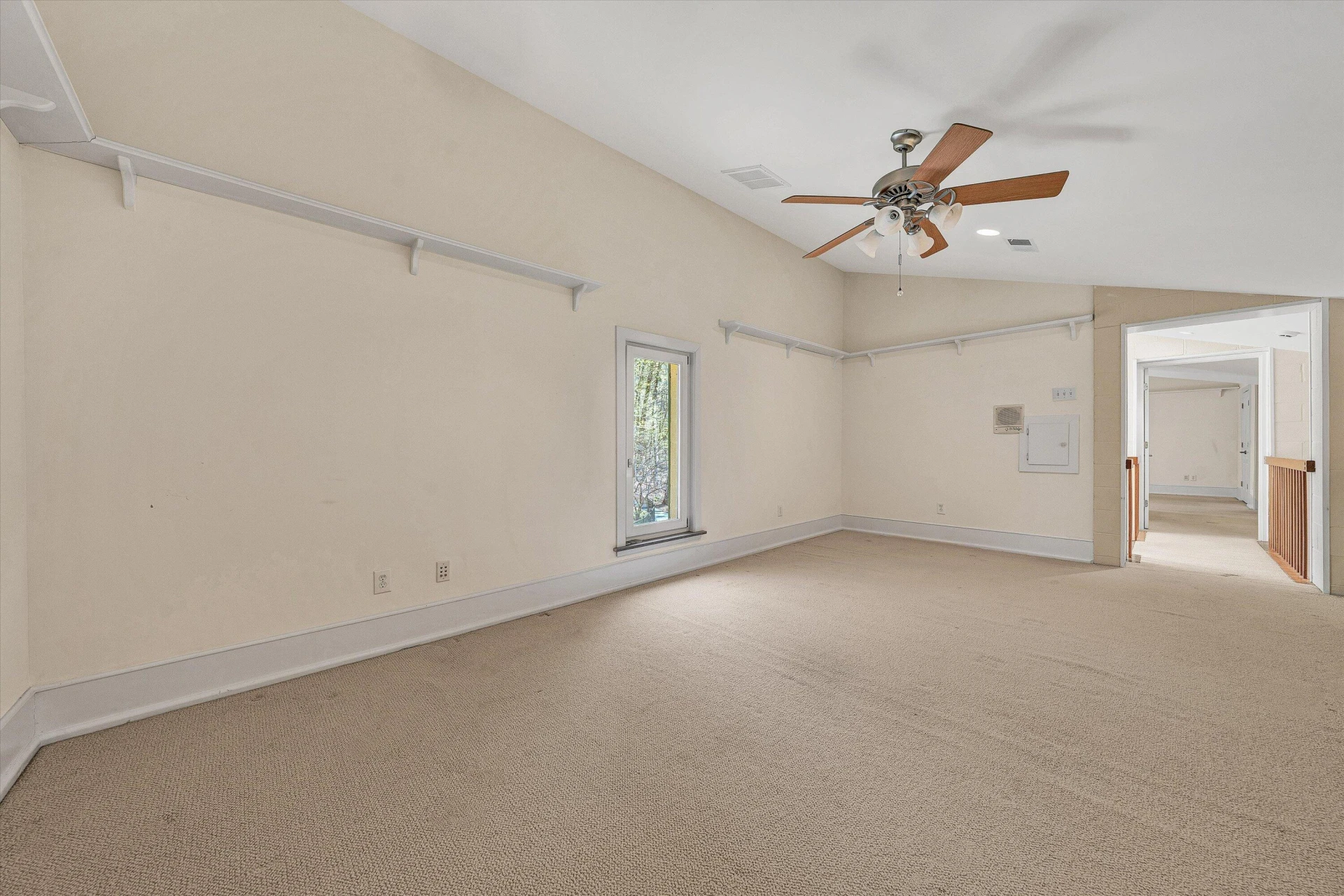 143 Charlotte LN - Photo 52