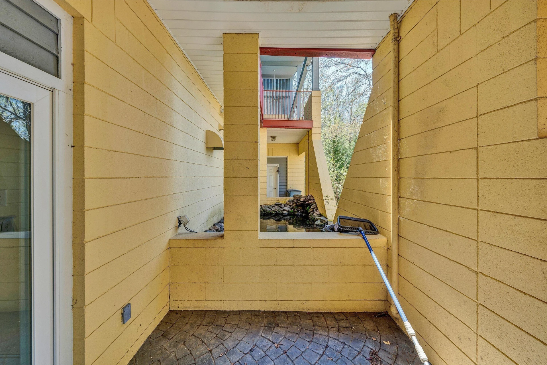 143 Charlotte LN - Photo 80