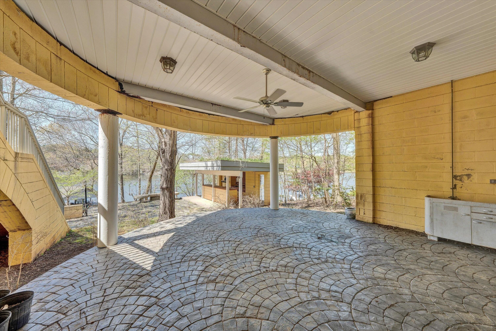 143 Charlotte LN - Photo 82
