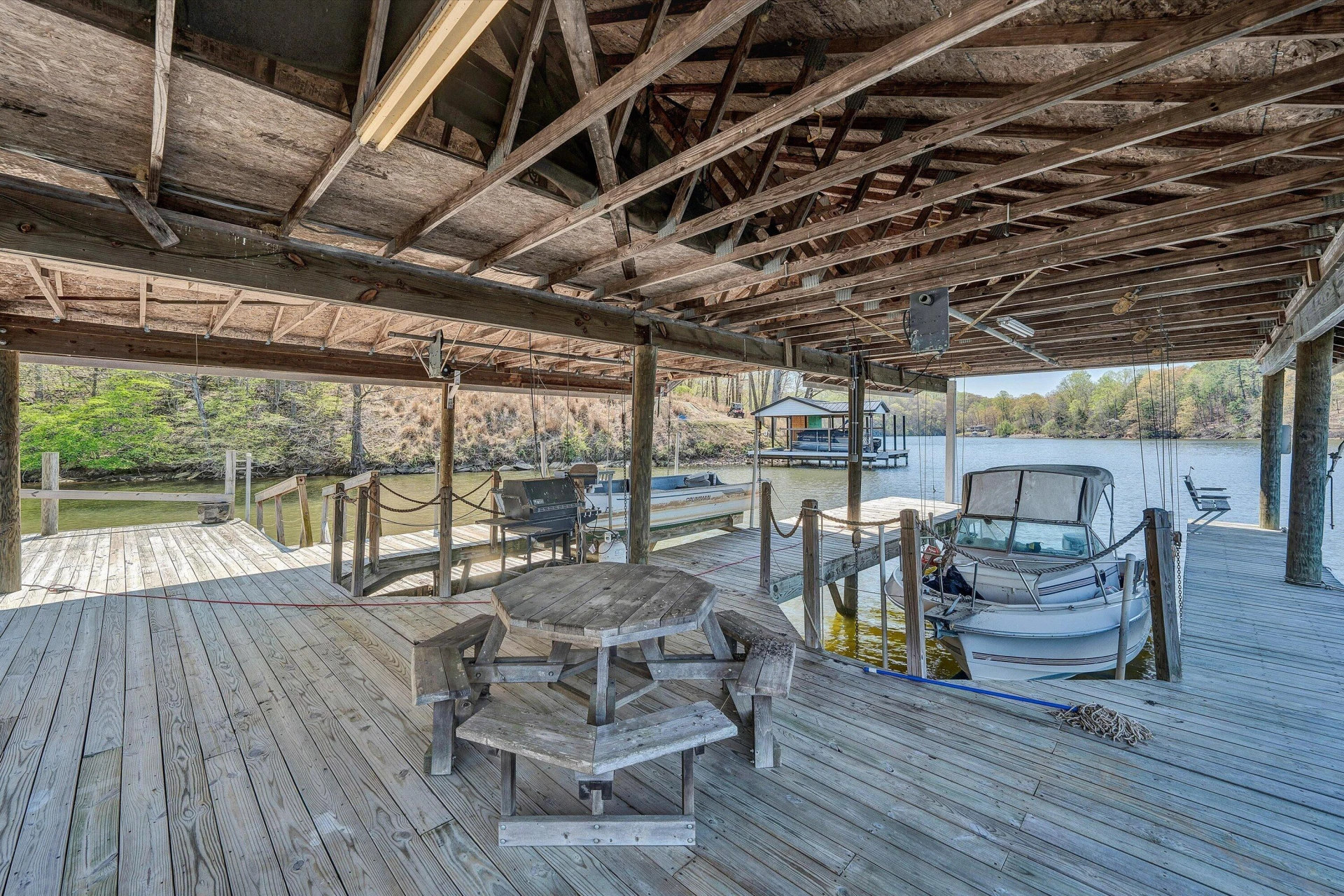 143 Charlotte LN - Photo 95