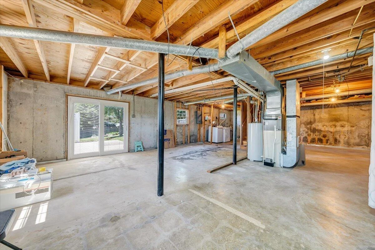 5812 Cove RD - Photo 18