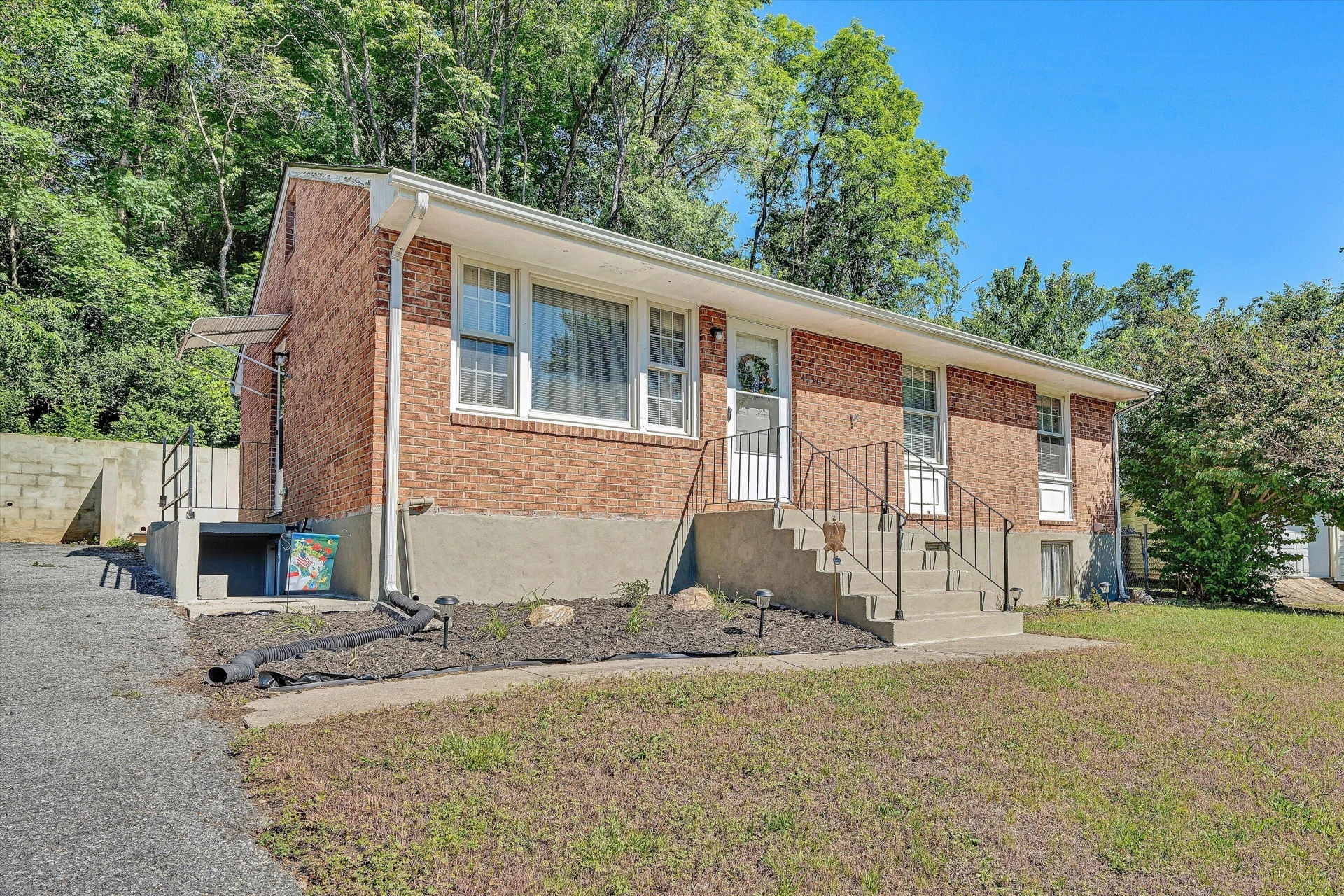4656 Trevino CIR