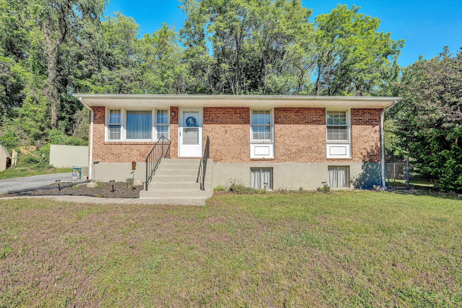 4656 Trevino CIR - Photo 2
