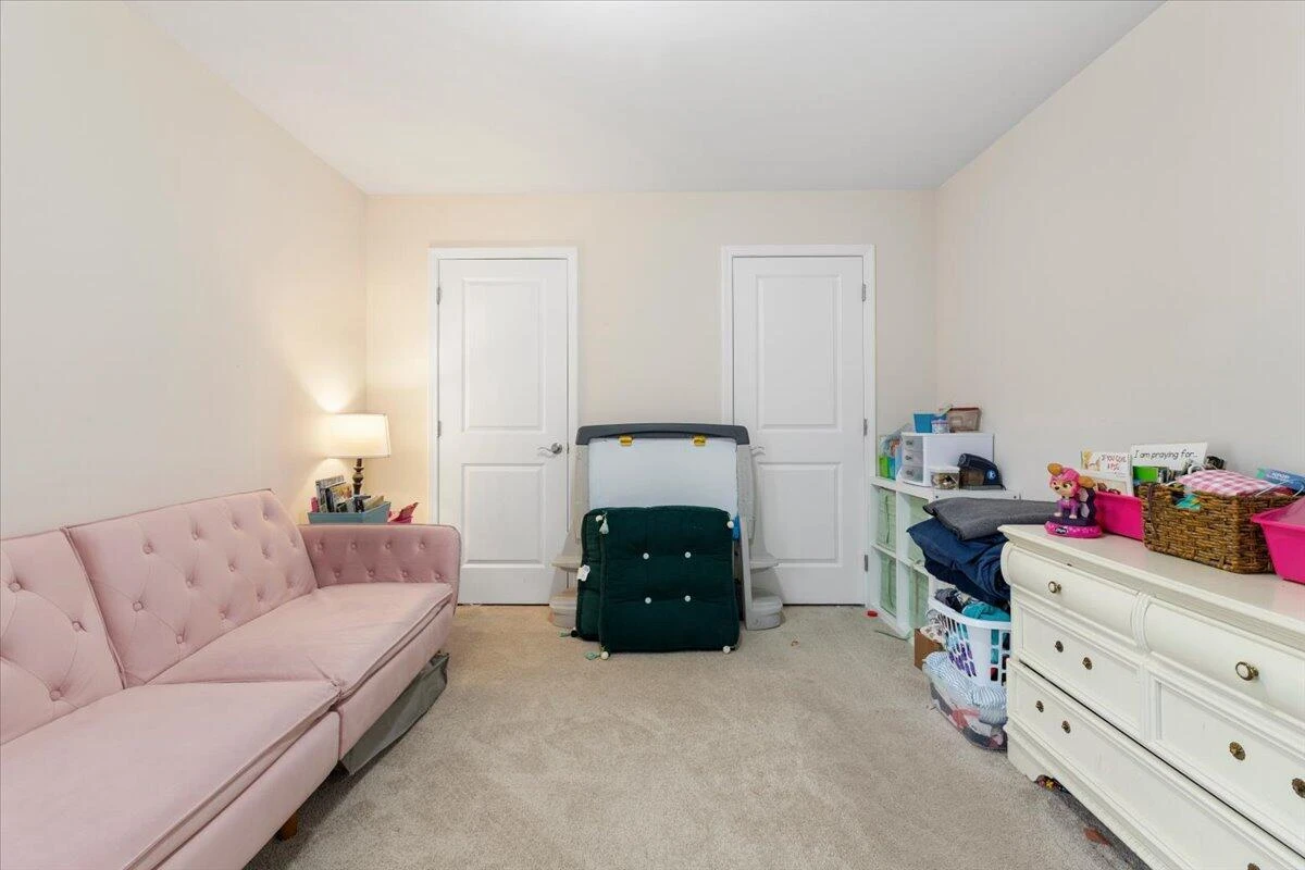 276 Louise LN - Photo 33