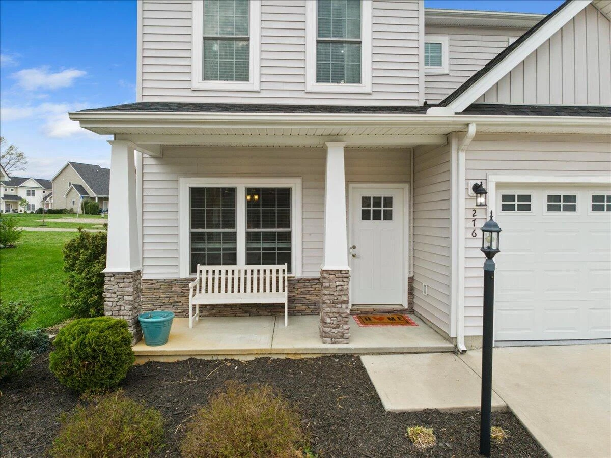 276 Louise LN - Photo 7