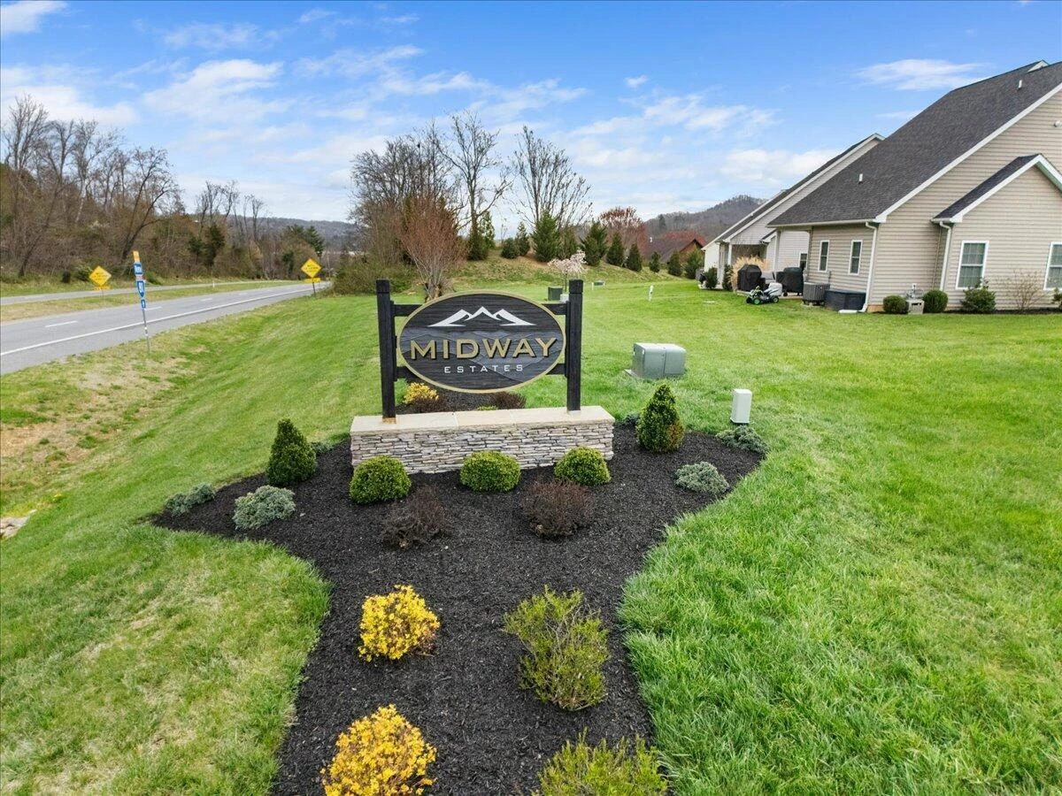276 Louise LN - Photo 47