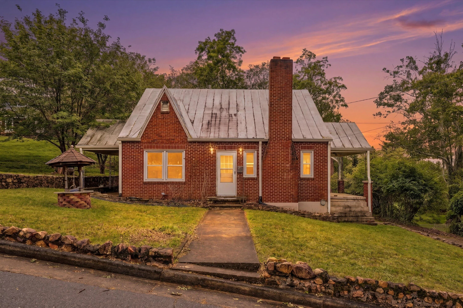 114 CHURCH ST