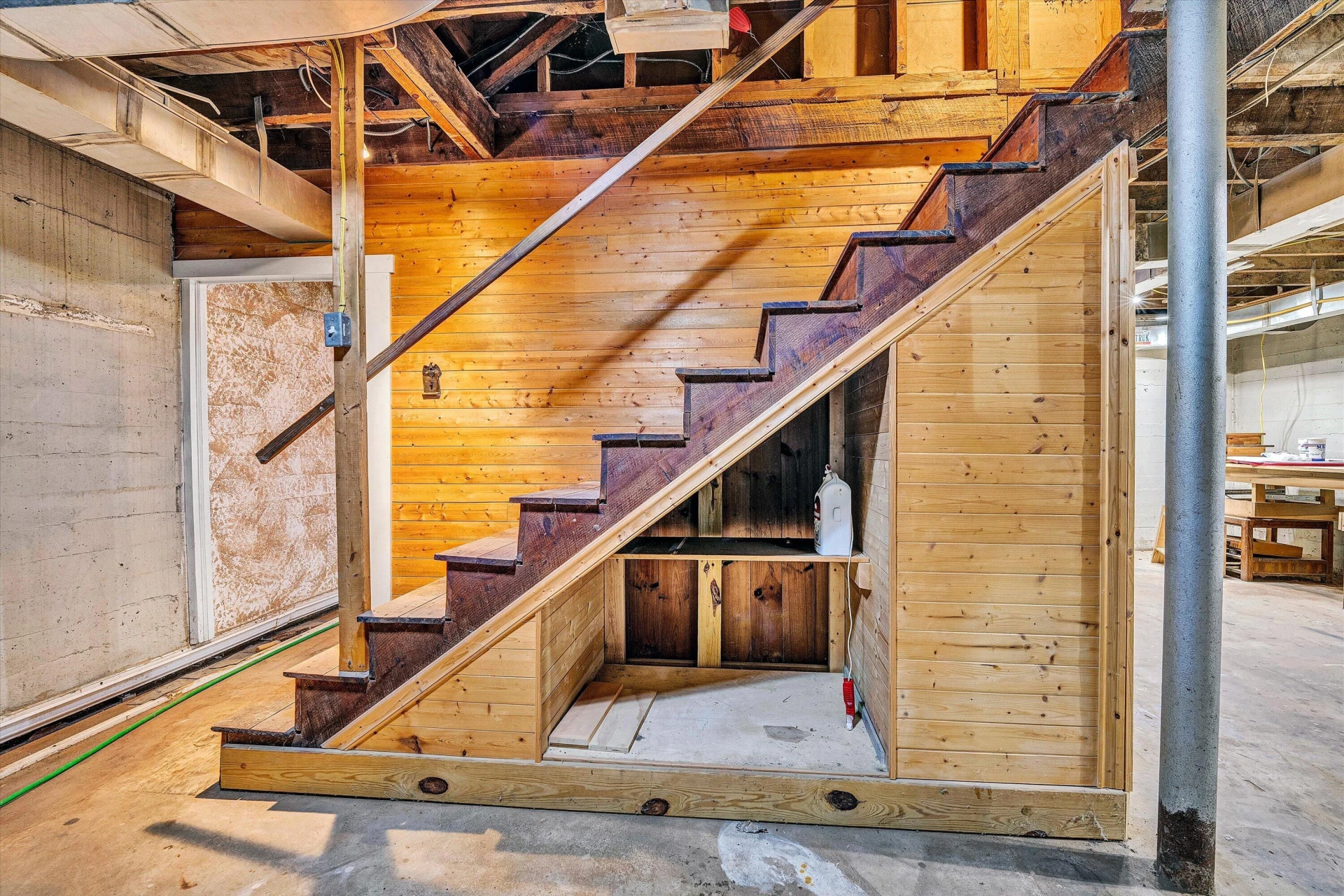 114 CHURCH ST - Photo 33