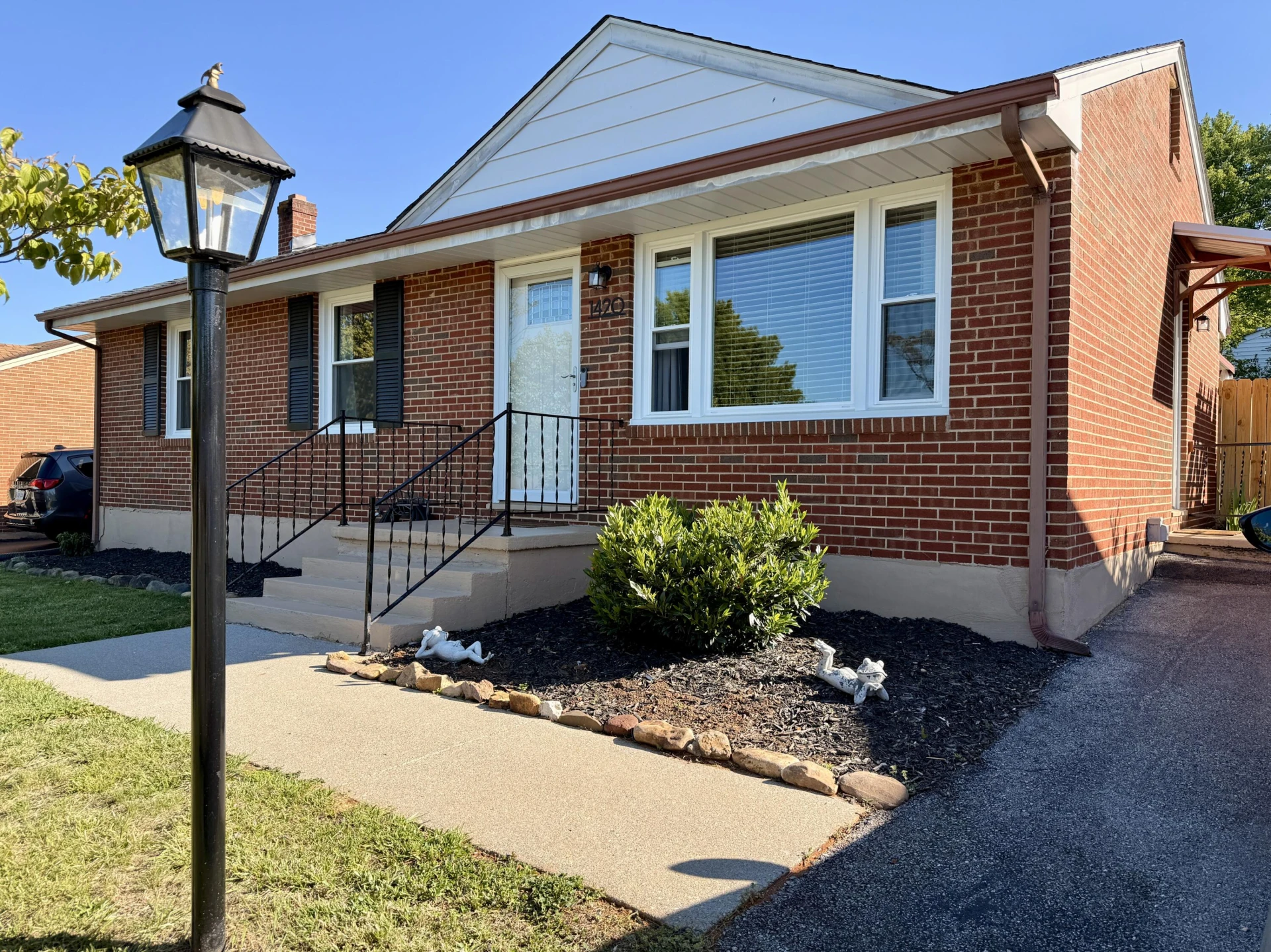 1420 Arrow DR - Photo 27