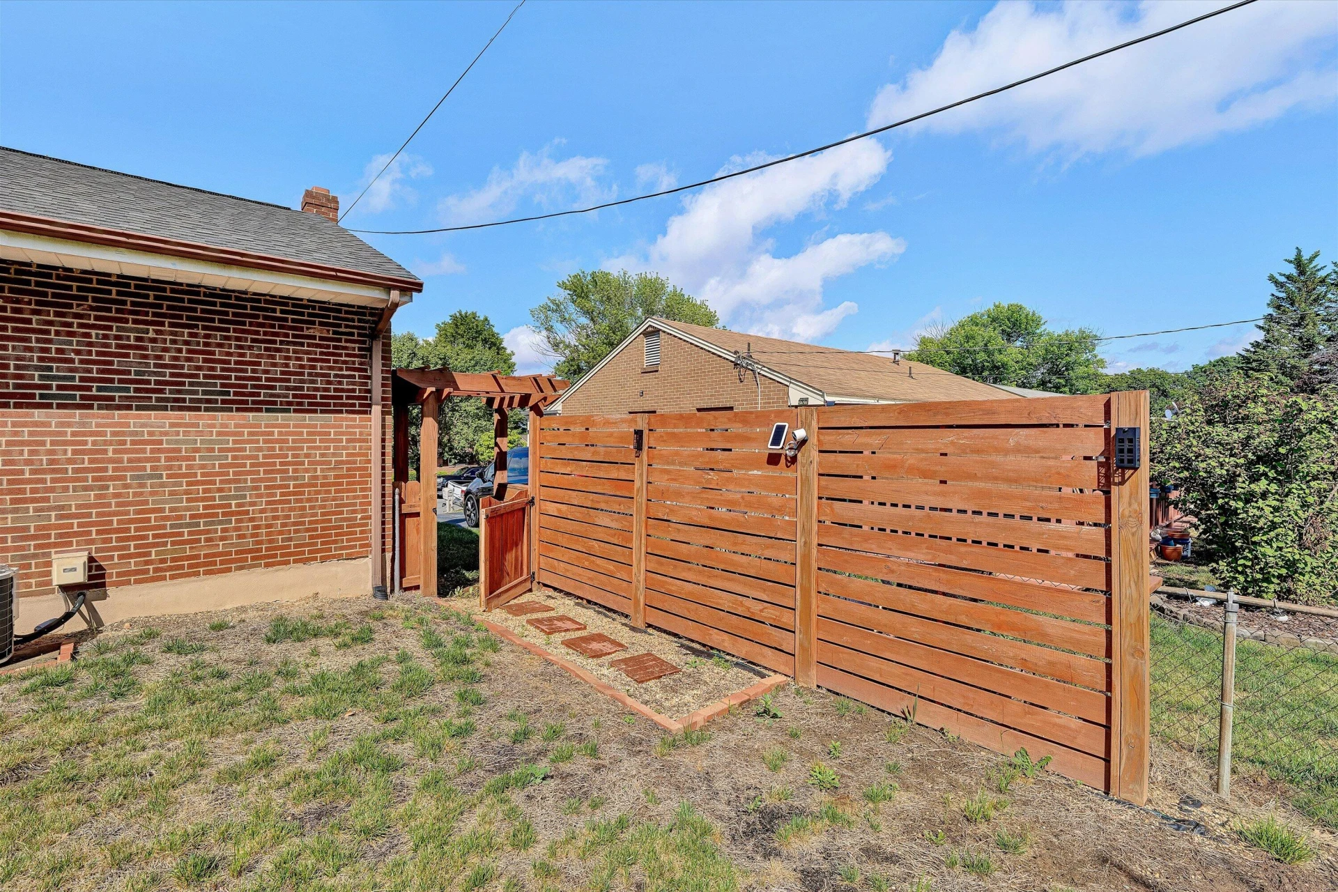 1420 Arrow DR - Photo 33