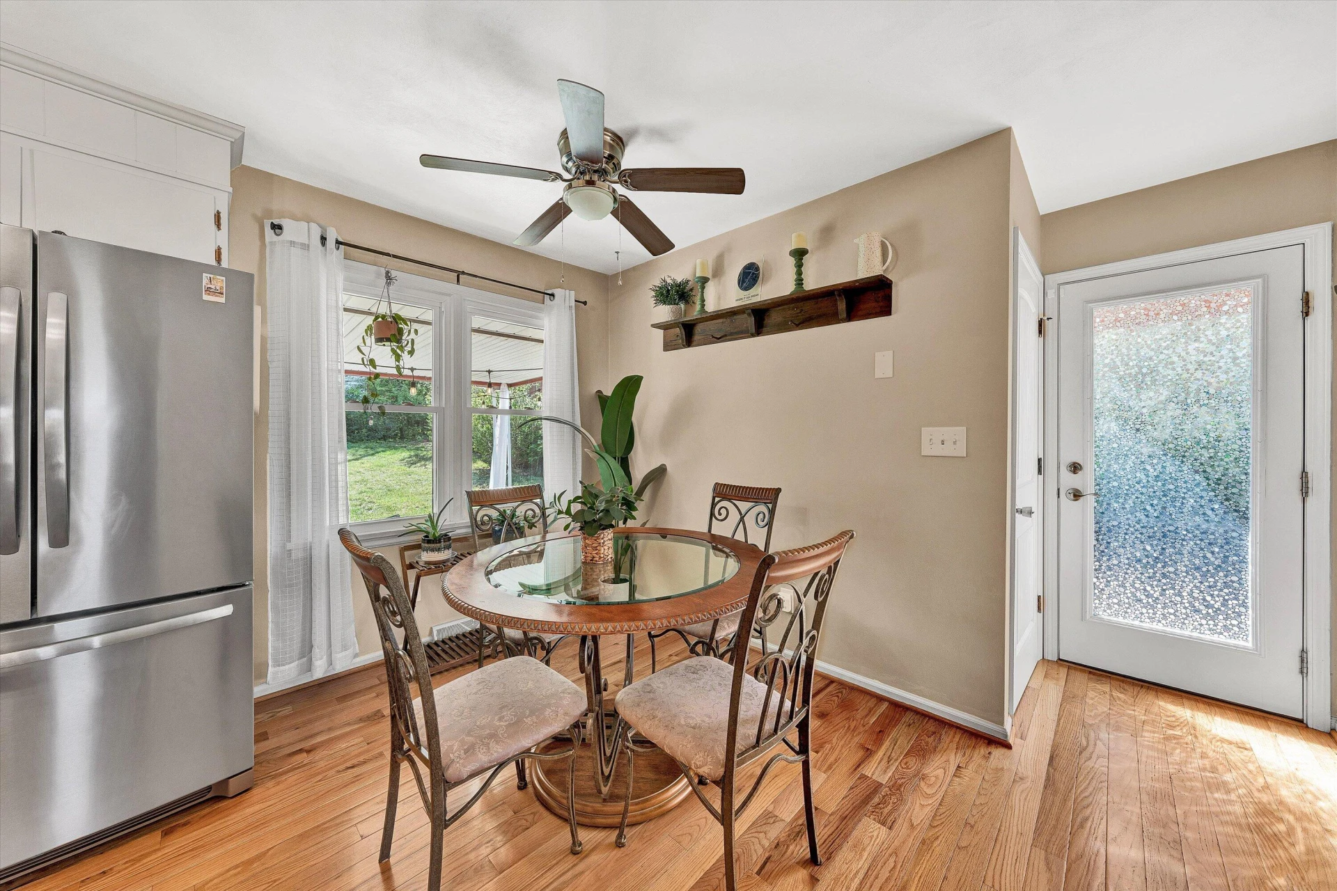 1420 Arrow DR - Photo 12