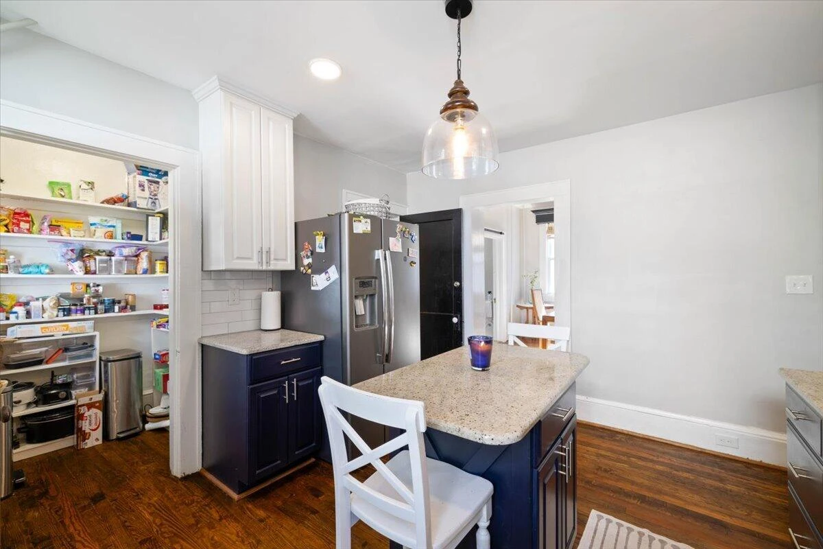 2227 Westover AVE SW - Photo 10