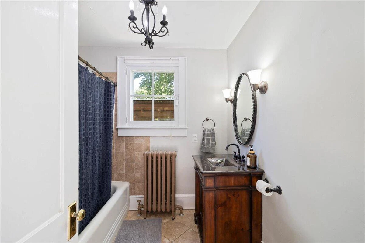 2227 Westover AVE SW - Photo 8