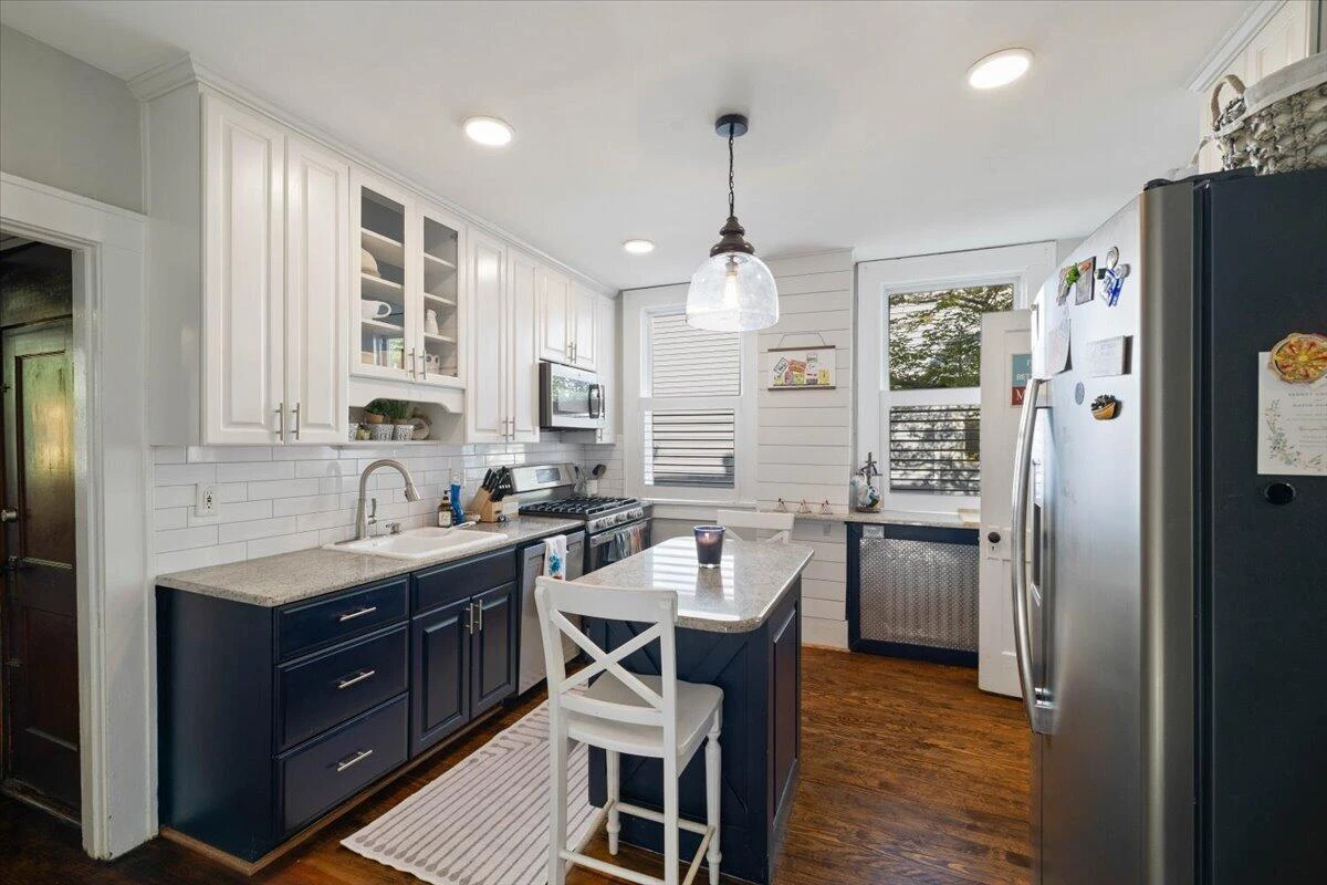 2227 Westover AVE SW - Photo 9
