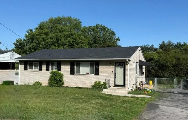 206 Nancy DR