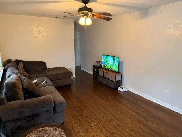 206 Nancy DR - Photo 2